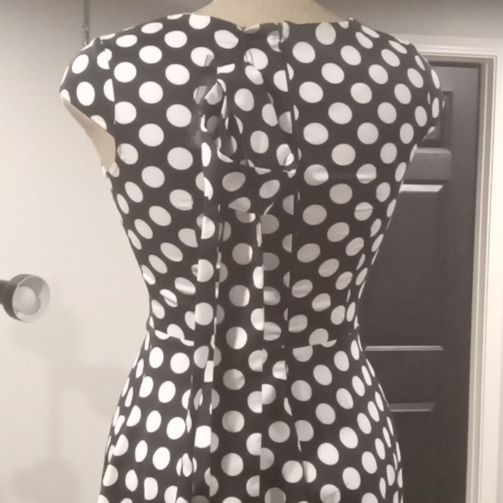 NWT Dress Tells SX - Picture 6 of 11